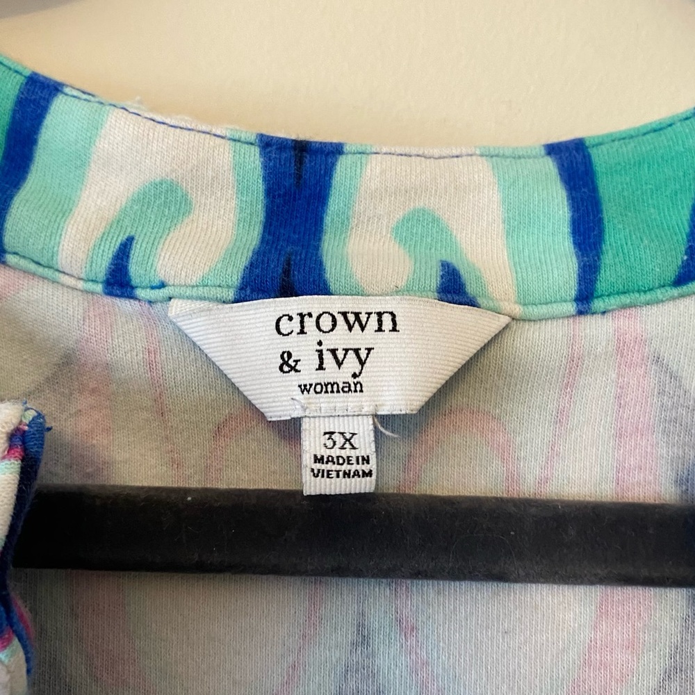 Crown & Ivy Patterned Blouse - Picture 6 of 6